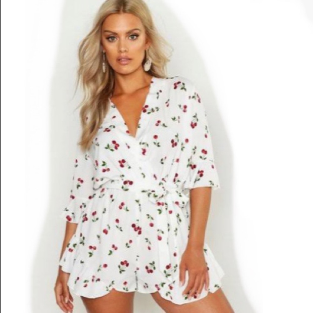 Boohoo NWT cherry 🍒 Print Romper